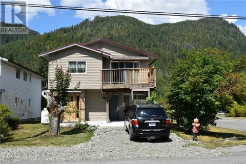 182 Alpine View, House detached with 3 bedrooms, 3 bathrooms and 1 parking in Tahsis BC | Card Image