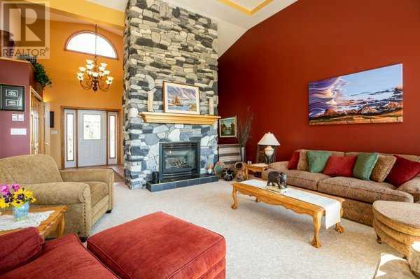 29215 Township Road 3 0, House detached with 5 bedrooms, 3 bathrooms and 20 parking in Pincher Creek No. 9 AB | Image 7