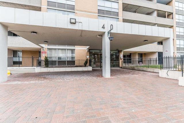 501 - 40 Panorama Crt, Condo with 3 bedrooms, 2 bathrooms and 1 parking in Toronto ON | Image 23