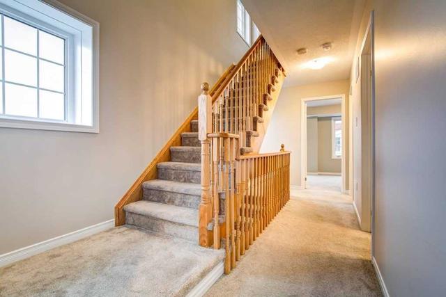33 Icy Note Path, Townhouse with 4 bedrooms, 3 bathrooms and 2 parking in Oshawa ON | Image 8