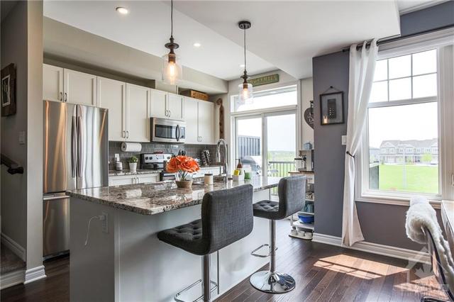 238 Halyard Way, Townhouse with 2 bedrooms, 2 bathrooms and 1 parking in Ottawa ON | Image 10