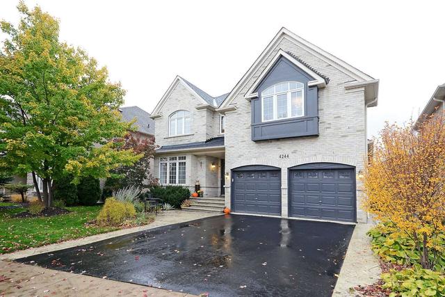 4244 Kane Cres, House detached with 4 bedrooms, 4 bathrooms and 4 parking in Burlington ON | Image 1