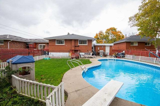 124 Delmar Dr, House detached with 1 bedrooms, 3 bathrooms and 5 parking in Hamilton ON | Image 31