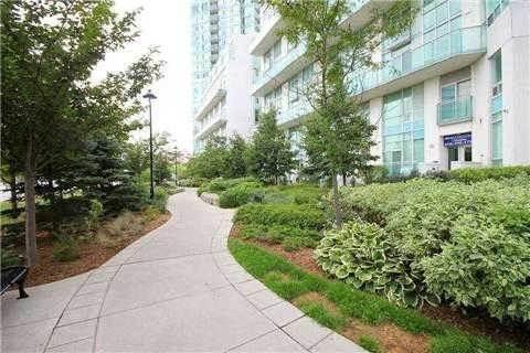 1806 - 3939 Duke Of York Blvd, Condo with 1 bedrooms, 2 bathrooms and 1 parking in Mississauga ON | Image 2