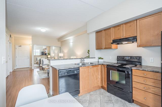 216 - 308 Watson Pkwy N, Condo with 1 bedrooms, 1 bathrooms and 1 parking in Guelph ON | Image 17