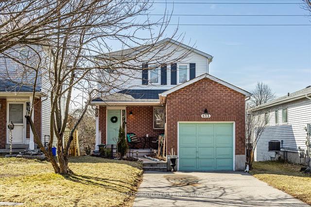 613 Pondtail Crt, House detached with 3 bedrooms, 4 bathrooms and 5 parking in Oshawa ON | Image 1