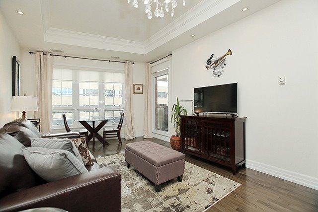 426 - 20 Burkebrook Pl, Condo with 1 bedrooms, 1 bathrooms and 1 parking in Toronto ON | Image 4