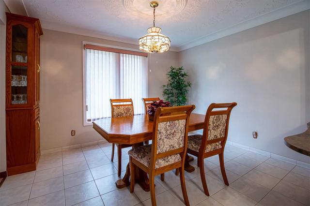 18 Sherman Dr, House detached with 3 bedrooms, 2 bathrooms and 5 parking in St. Catharines ON | Image 32