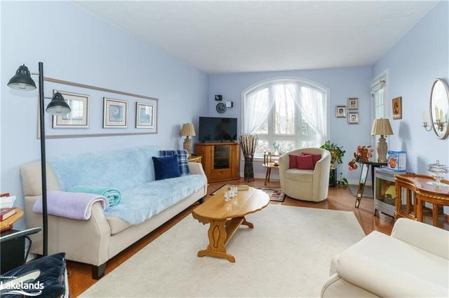 304 - 35 Dairy Lane, House attached with 2 bedrooms, 2 bathrooms and 2 parking in Huntsville ON | Image 25