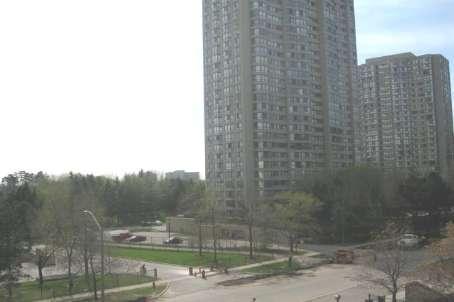 504 - 3 Lisa St, Condo with 3 bedrooms, 2 bathrooms and 1 parking in Brampton ON | Image 1