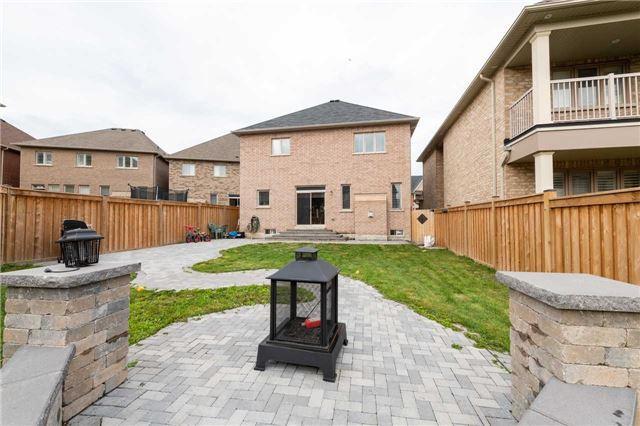 8 Ashcreek Dr, House detached with 4 bedrooms, 4 bathrooms and 4 parking in Brampton ON | Image 2