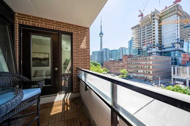 506 - 400 Wellington St W, Condo with 2 bedrooms, 2 bathrooms and 1 parking in Toronto ON | Image 17