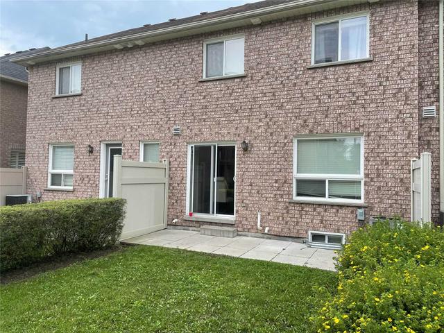 unit #8 - 460 Woodmount Dr, Townhouse with 3 bedrooms, 3 bathrooms and 2 parking in Oshawa ON | Image 1