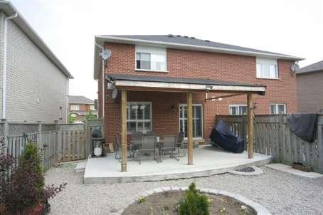 37 Corkwood Cres, House semidetached with 3 bedrooms, 3 bathrooms and 2 parking in Vaughan ON | Image 8