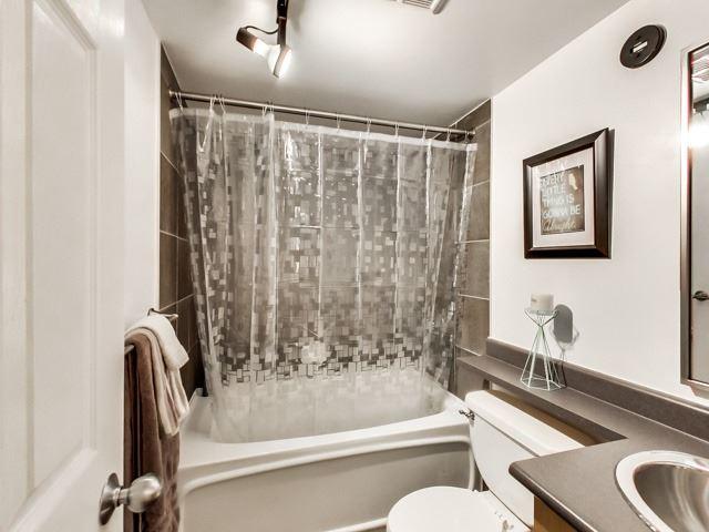 th77 - 208 Niagara St, Townhouse with 1 bedrooms, 1 bathrooms and 1 parking in Toronto ON | Image 9
