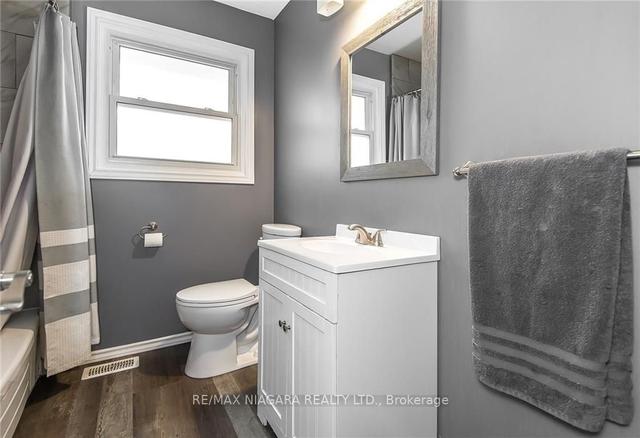 8678 Champlain Dr, House detached with 3 bedrooms, 2 bathrooms and 3 parking in Niagara Falls ON | Image 19