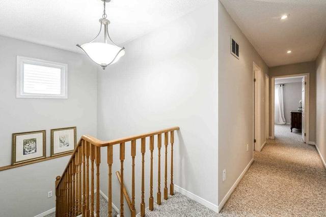 2445 Stefi Tr, House attached with 3 bedrooms, 2 bathrooms and 3 parking in Oakville ON | Image 16