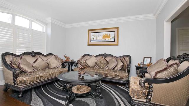 38 Eiffel Blvd, House detached with 4 bedrooms, 3 bathrooms and 8 parking in Brampton ON | Image 19
