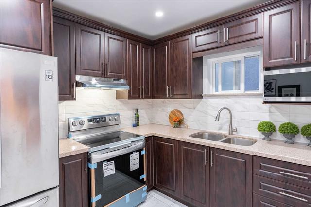 445 Brock Ave, House semidetached with 4 bedrooms, 3 bathrooms and 2 parking in Toronto ON | Image 21