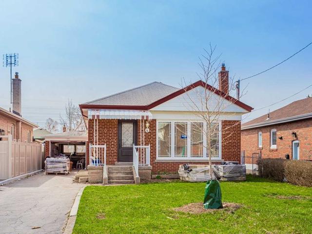 4 Lingarde Dr, House detached with 4 bedrooms, 3 bathrooms and 5 parking in Toronto ON | Card Image