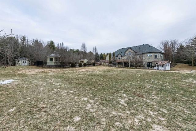 4 High Forest Crt, House detached with 3 bedrooms, 5 bathrooms and 13 parking in Caledon ON | Image 30