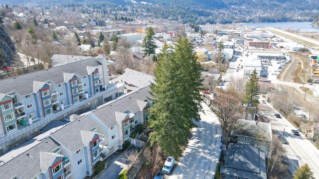 15 - 38 High Street, Condo with 1 bedrooms, 2 bathrooms and 1 parking in Nelson BC | Image 50