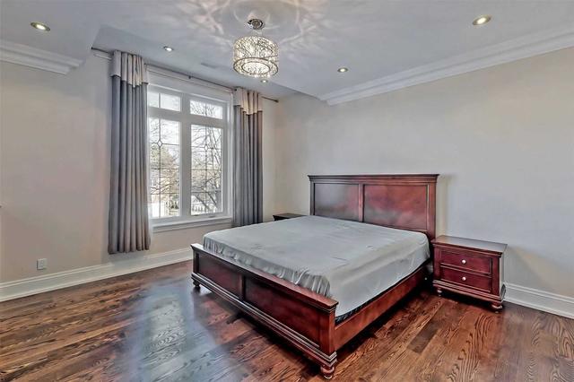 130 Maxome Ave, House detached with 5 bedrooms, 7 bathrooms and 6 parking in Toronto ON | Image 19