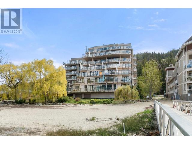 204 - 326 Mara Lake Lane, Condo with 3 bedrooms, 2 bathrooms and 2 parking in Sicamous BC | Image 2