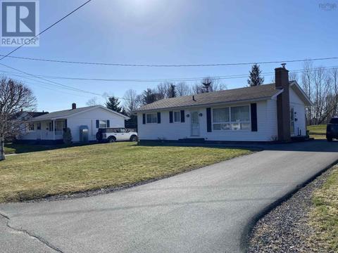 400 Brookside Avenue, House detached with 3 bedrooms, 2 bathrooms and null parking in New Glasgow NS | Card Image