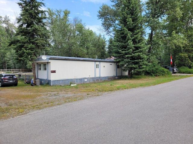 1 - 9006 Moyie Avenue, House detached with 3 bedrooms, 2 bathrooms and 7 parking in Central Kootenay B BC | Image 2
