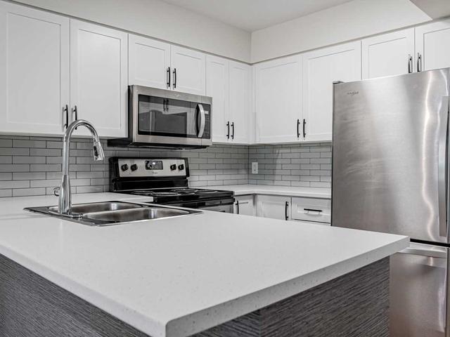 th65 - 208 Niagara St, Townhouse with 1 bedrooms, 1 bathrooms and 1 parking in Toronto ON | Image 2