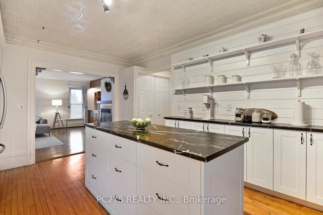 29 Elgin St N, House detached with 4 bedrooms, 2 bathrooms and 5 parking in Athens ON | Image 2