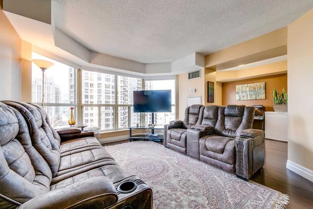 1805 - 325 Webb Dr, Condo with 2 bedrooms, 2 bathrooms and 1 parking in Mississauga ON | Image 3