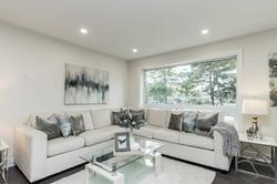 7 Pipestone Pl, House detached with 4 bedrooms, 4 bathrooms and 6 parking in Toronto ON | Image 3