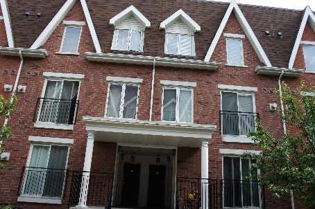 th920 - 16 Laidlaw St, House attached with 2 bedrooms, 2 bathrooms and 1 parking in Toronto ON | Image 2