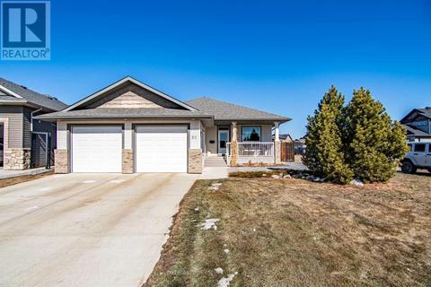 52 Emily Crescent, Lacombe, AB, T4L0A5 | Card Image