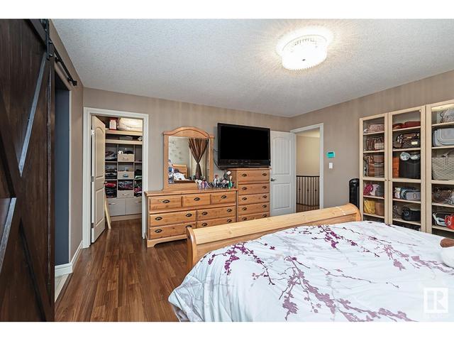 10904 174 Av Nw, House detached with 6 bedrooms, 3 bathrooms and null parking in Edmonton AB | Image 25