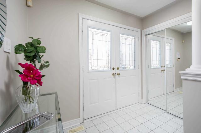 109 Beaverbrook Cres, House detached with 3 bedrooms, 4 bathrooms and 4 parking in Vaughan ON | Image 34