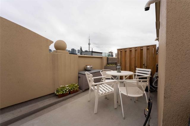 th 22 - 68 Carr St, Townhouse with 2 bedrooms, 2 bathrooms and 1 parking in Toronto ON | Image 9