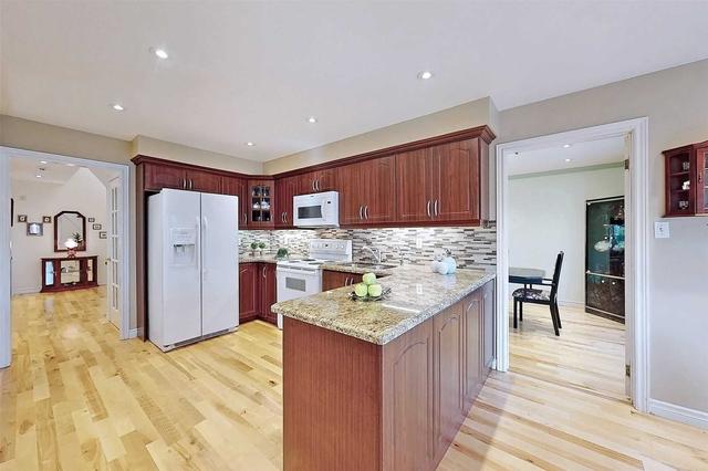 197 Johnson St, House detached with 4 bedrooms, 4 bathrooms and 6 parking in Barrie ON | Image 6