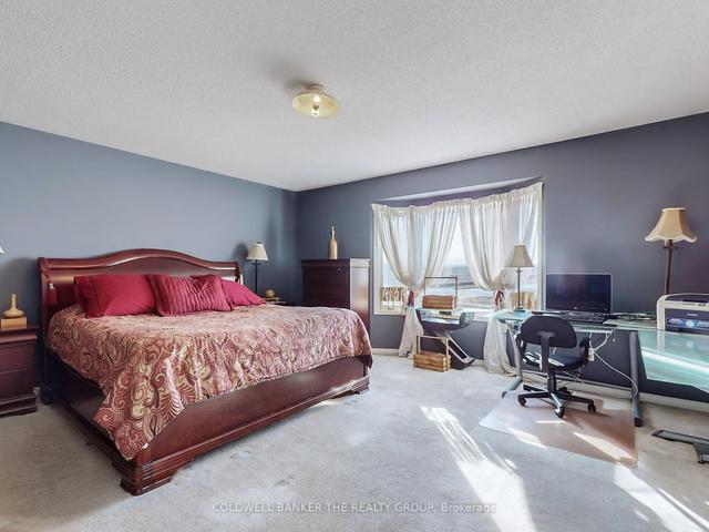 66 Collingwood Ave, House detached with 4 bedrooms, 3 bathrooms and 4 parking in Brampton ON | Image 17