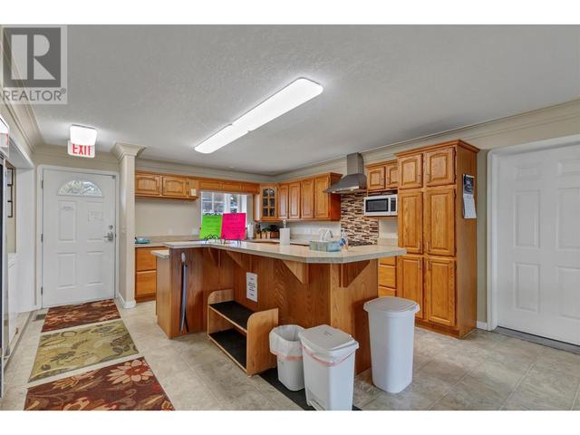 33 - 8000 Highland Road, Home with 1 bedrooms, 1 bathrooms and 2 parking in North Okanagan B BC | Image 30