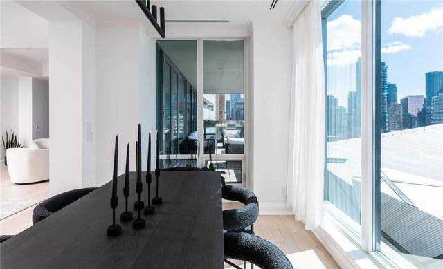 1202 - 206 Bloor St W, Condo with 3 bedrooms, 3 bathrooms and 2 parking in Toronto ON | Image 30