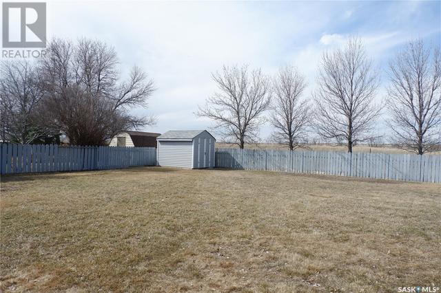 268 Westview Drive, House detached with 3 bedrooms, 2 bathrooms and null parking in Coronach SK | Image 28