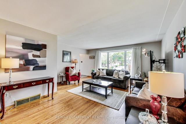 202 West 18th St, House detached with 2 bedrooms, 1 bathrooms and 4 parking in Hamilton ON | Image 38