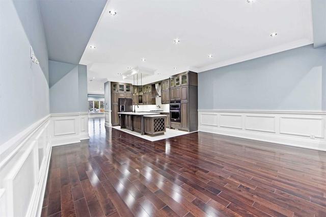 a - 91 Park St W, House semidetached with 4 bedrooms, 5 bathrooms and 3 parking in Mississauga ON | Image 3