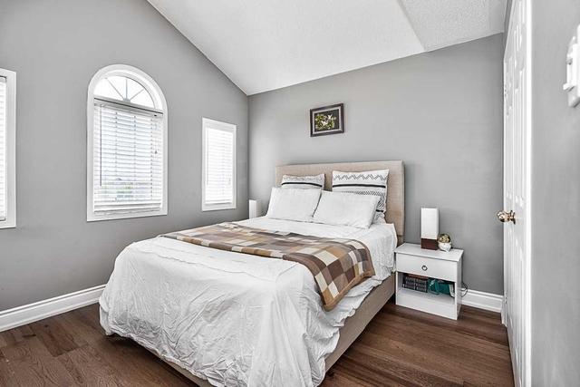 5881 Blue Spruce Ave, House detached with 4 bedrooms, 4 bathrooms and 2 parking in Burlington ON | Image 10