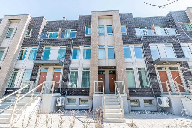 246 - 19 Applewood Lane, Townhouse with 3 bedrooms, 3 bathrooms and 1 parking in Toronto ON | Image 1