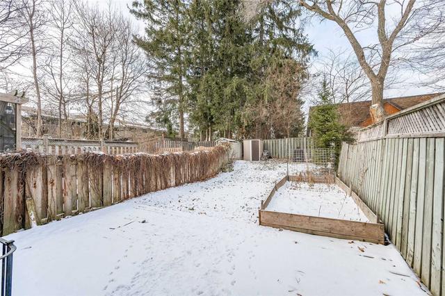 126 Overlea Dr, House attached with 3 bedrooms, 2 bathrooms and 2 parking in Kitchener ON | Image 31