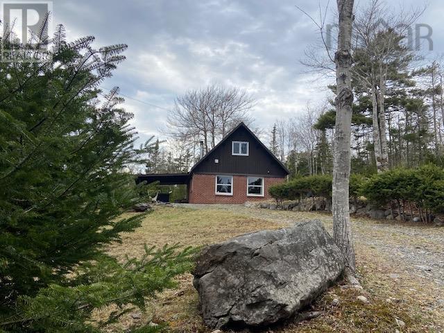 645 East Sable Road, House detached with 2 bedrooms, 1 bathrooms and null parking in Shelburne MD NS | Image 22